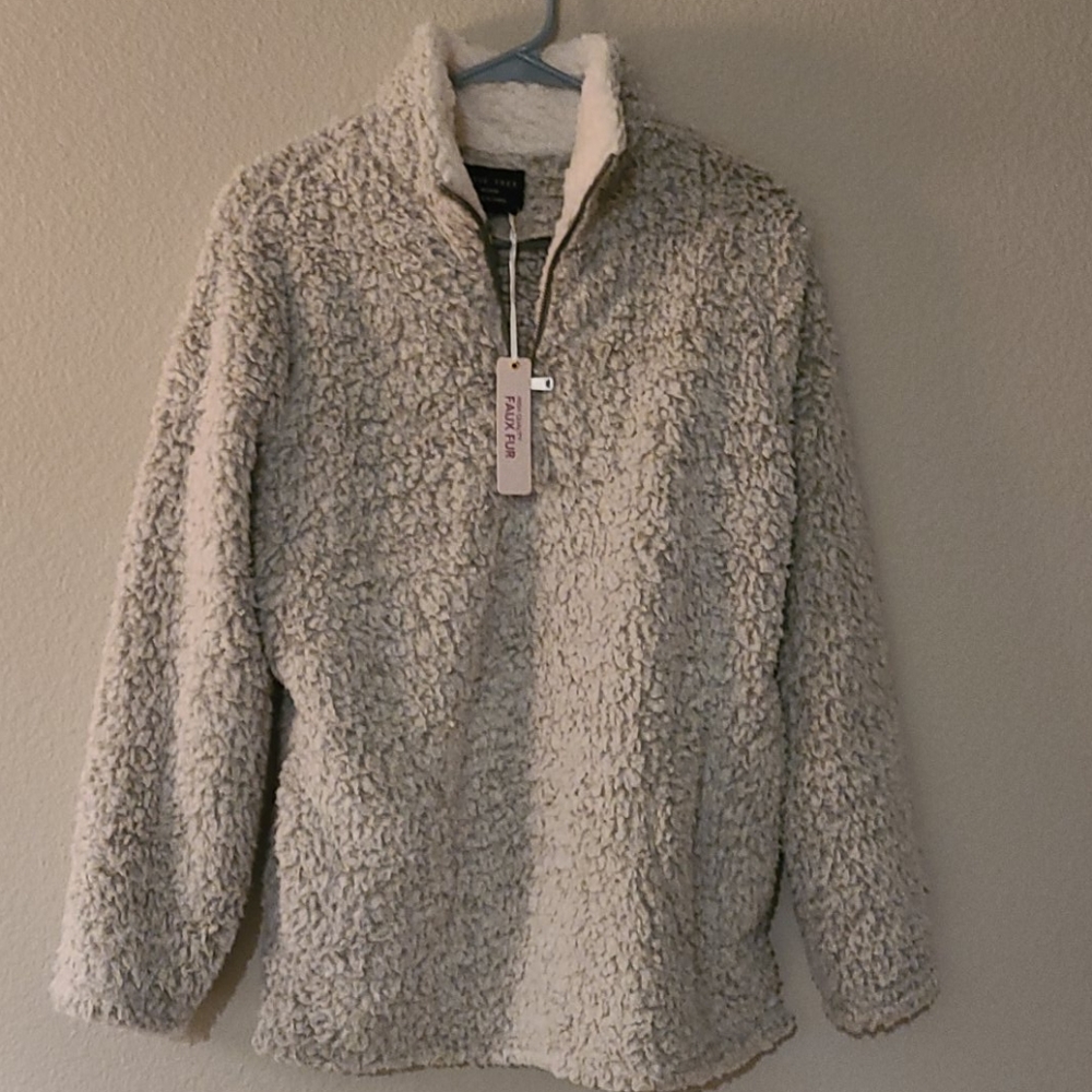 Love Tree, Pullover Sweater, Size Meduim